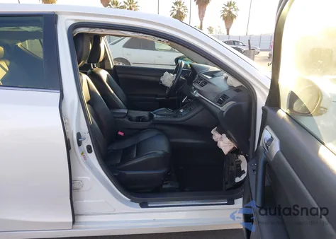 2011 Lexus Ct 200H Premium from USA, damaged, VIN JTHKD5BHXB2019819